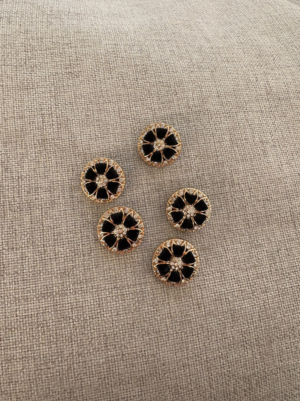 knapp - sort fløyel blomst