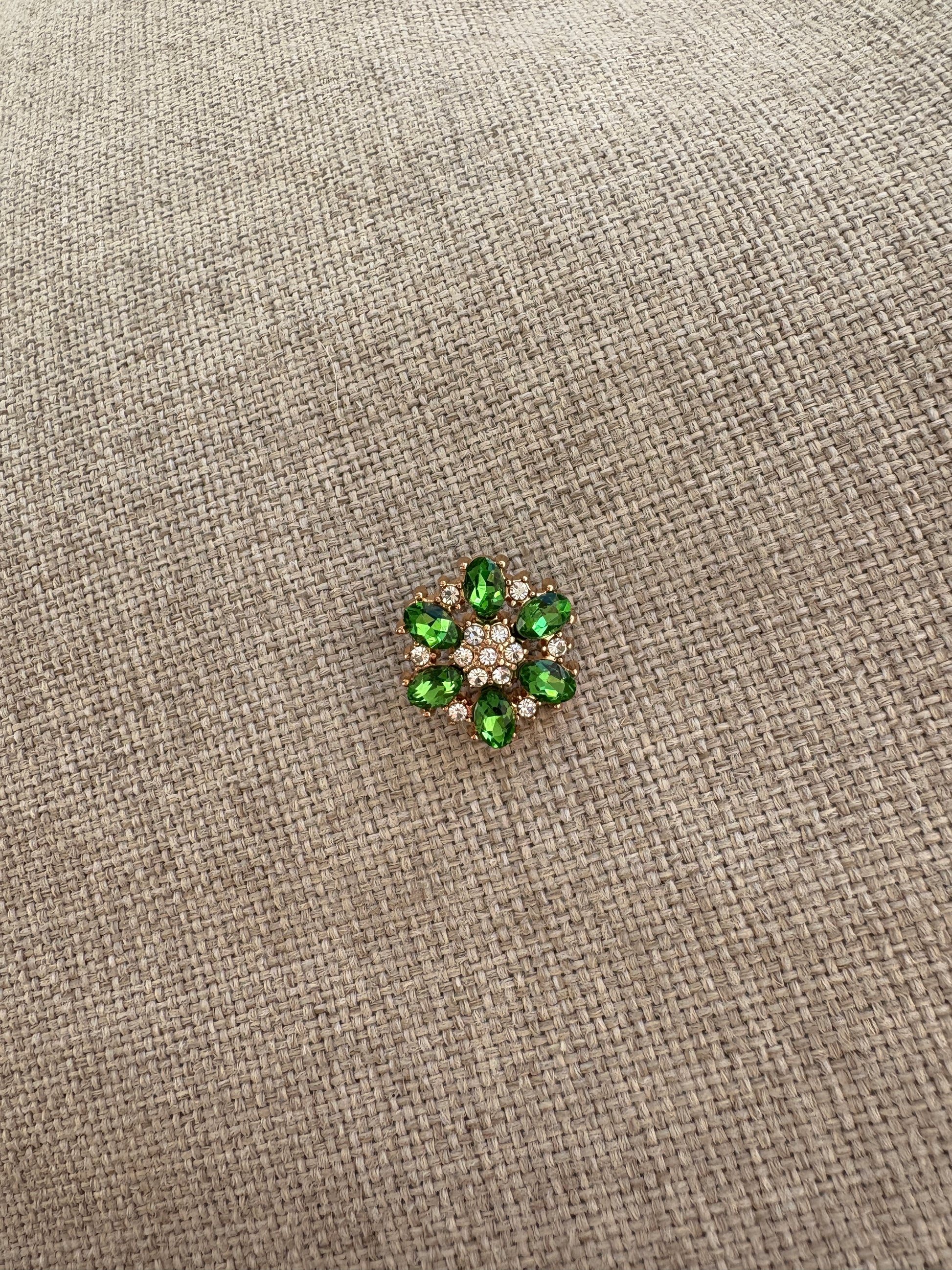 knapp - grønn blomst