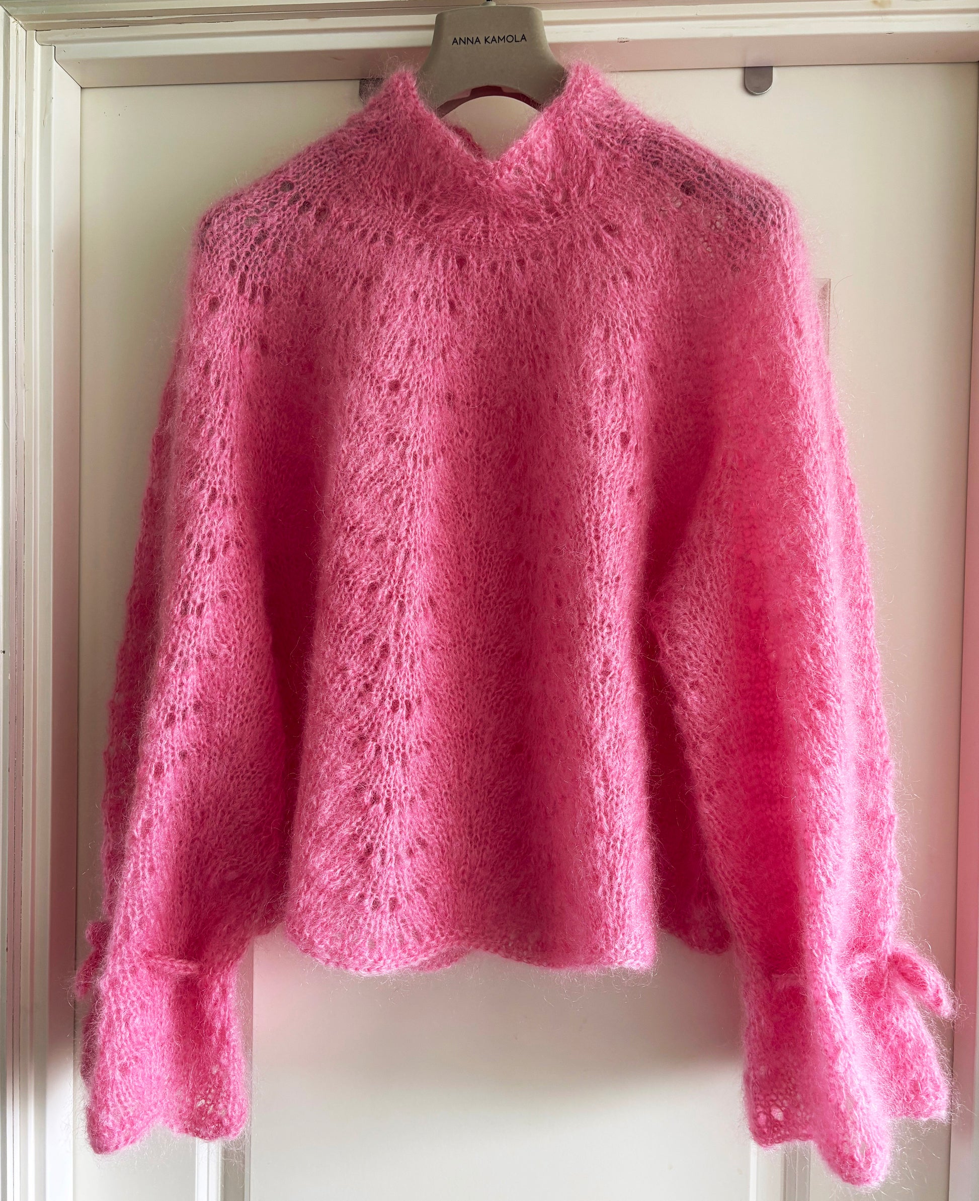 spanish waves sweater